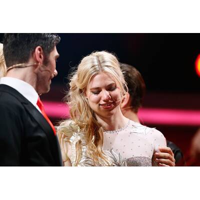 Larissa Marolt betört ihren Tanzpartner Massimo Sinato