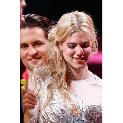 Larissa Marolt betört ihren Tanzpartner Massimo Sinato