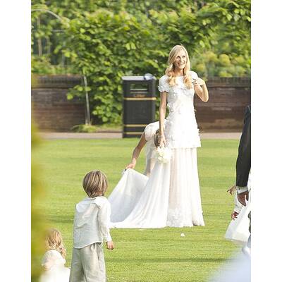 Poppy Delevingne: Hochzeit mit 17 Brautjungfern