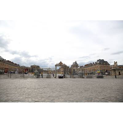 Kim Kardashians Ankunft in Versailles zum Auftakt der Hochzeit