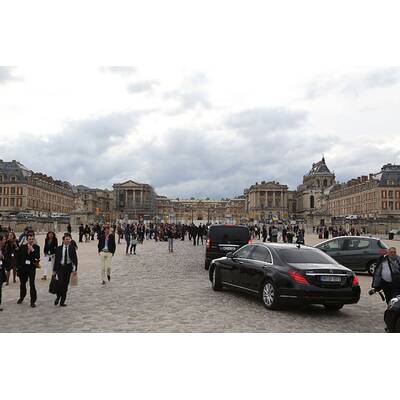 Kim Kardashians Ankunft in Versailles zum Auftakt der Hochzeit