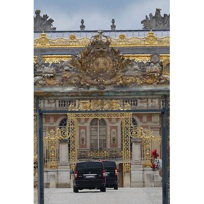 Kim Kardashians Ankunft in Versailles zum Auftakt der Hochzeit