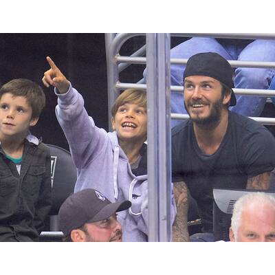 David Beckham nimmt Söhne zum Hockey mit
