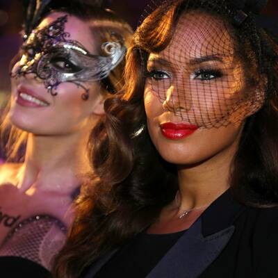 Stars und glamouröse Kostüme am Life Ball