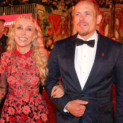 Stars und glamouröse Kostüme am Life Ball