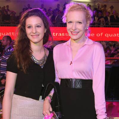 Stars und glamouröse Kostüme am Life Ball