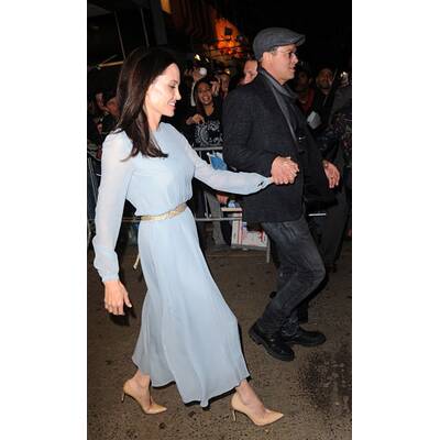 Brad Pitt & Angelina Jolie: Verknallt bei Filmvorführung