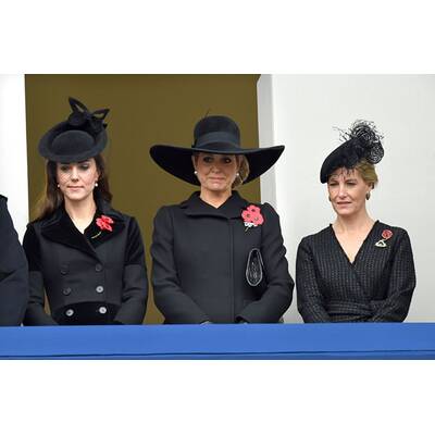 Königin Máxima besucht Kate am Remembrance Day