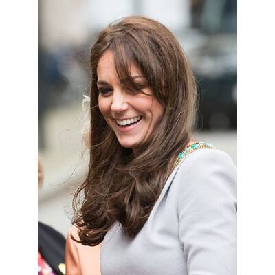 Herzogin Kate kämpft mit dem Wind