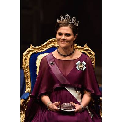 Victoria & Sofia strahlen mit Babybauch