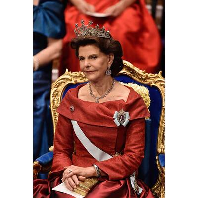 Victoria & Sofia strahlen mit Babybauch