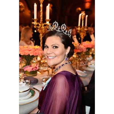 Victoria & Sofia strahlen mit Babybauch