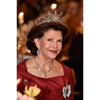 Victoria & Sofia strahlen mit Babybauch