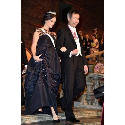 Victoria & Sofia strahlen mit Babybauch