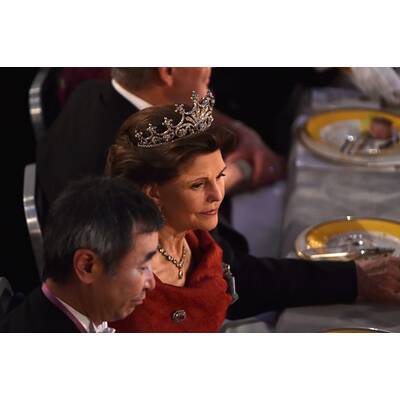 Victoria & Sofia strahlen mit Babybauch