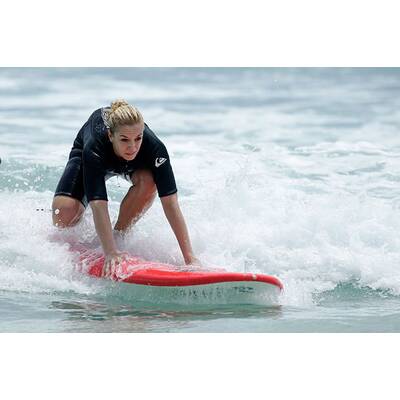 Sabine Lisicki surft in Australien