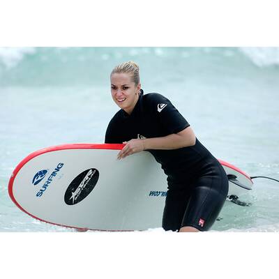 Sabine Lisicki surft in Australien