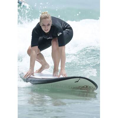 Sabine Lisicki surft in Australien