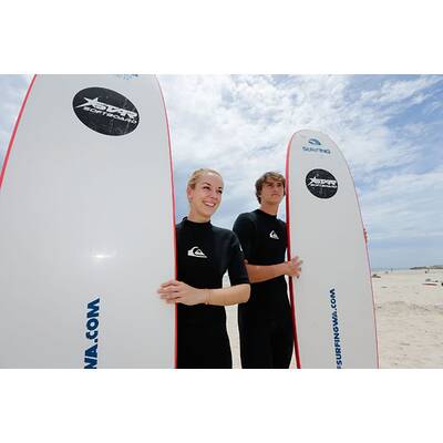 Sabine Lisicki surft in Australien