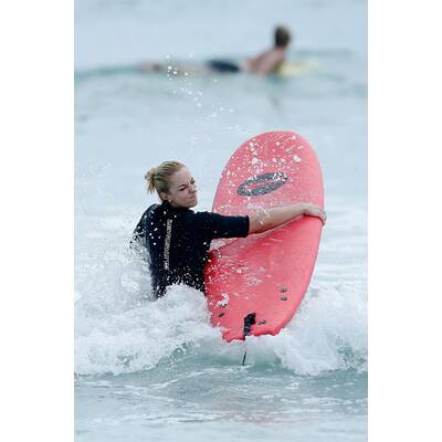 Sabine Lisicki surft in Australien