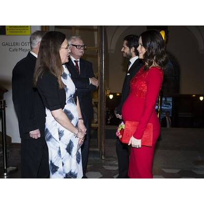 Prinzessin Sofia strahlt mit Babybauch