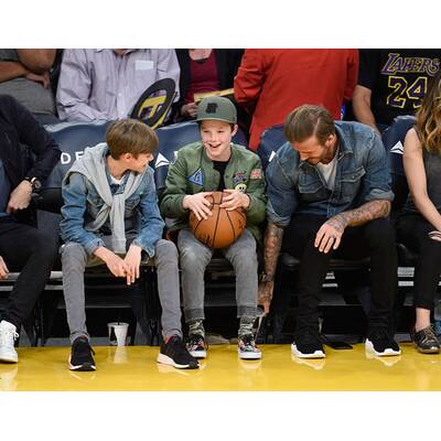 David Beckham: Mit Romeo & Cruz beim Basketball