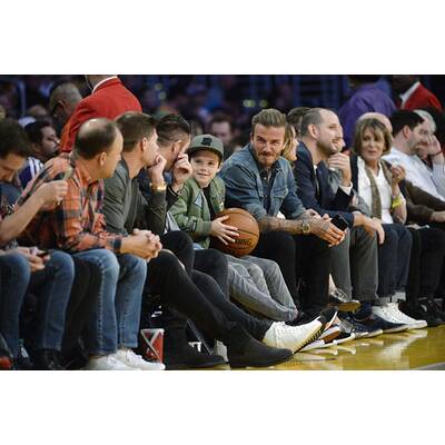 David Beckham: Mit Romeo & Cruz beim Basketball