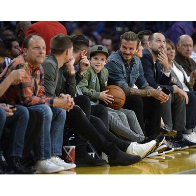 David Beckham: Mit Romeo & Cruz beim Basketball