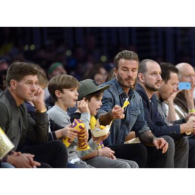 David Beckham: Mit Romeo & Cruz beim Basketball