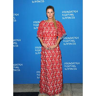 Nicky Hilton strahlt mit Babybauch