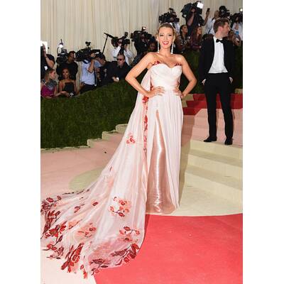 Blake Lively mit Babybauch auf der Met Gala