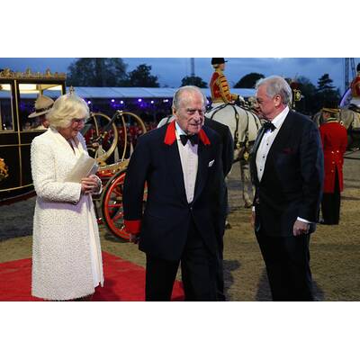 Die Queen feiert 90er mit den Stars