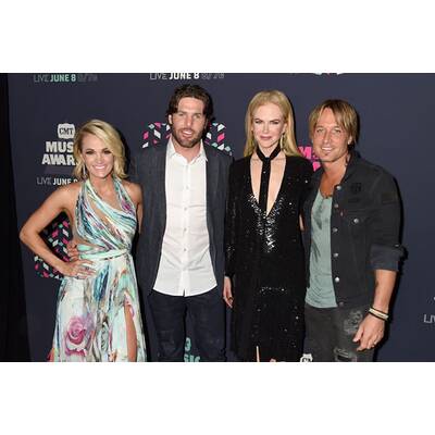 Nicole Kidman turtelt mit Ehemann Keith bei CMT Music Awards