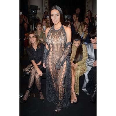 Kim Kardashian im Nacktkleid auf Fashion Week
