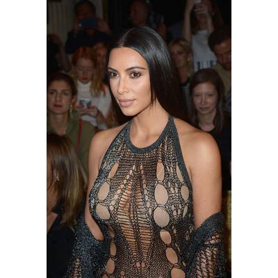 Kim Kardashian im Nacktkleid auf Fashion Week