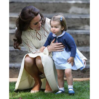 Prinzessin Charlotte und Prinz George auf Kinderparty