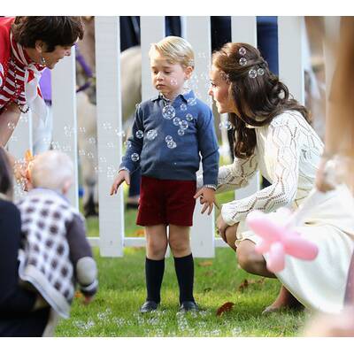 Prinzessin Charlotte und Prinz George auf Kinderparty