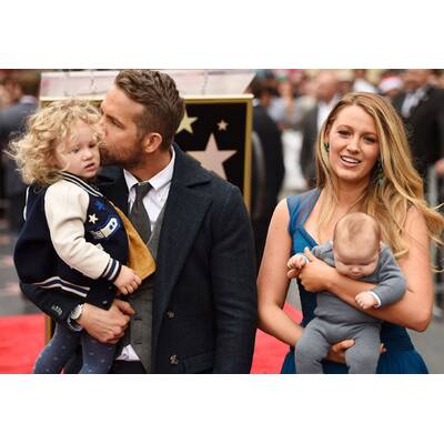 Blake Lively & Ryan Reynolds zeigen ihre süßen Töchter