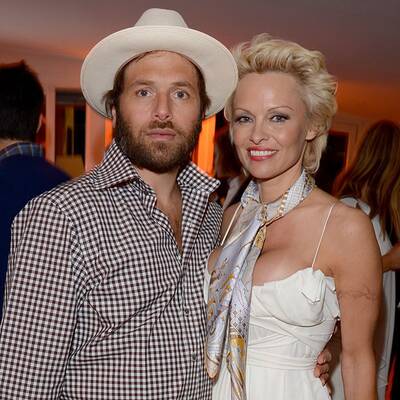 Verliebt, verlobt, verheiratet: Star-Paare 2014