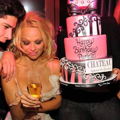 Pamela Anderson: Ihr flüssiger 44er