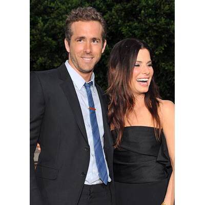 Sandra Bullock & Ryan Reynolds: Eng umschlungen