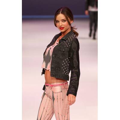 Miranda Kerr nach Babypause wieder am Catwalk