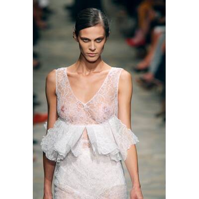 Nackte Haut bei der Italo-Fashionweek