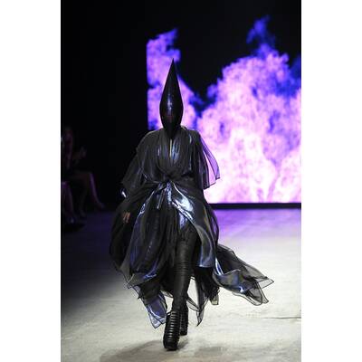 Skurriles von der Pariser Modewoche