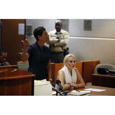 Lindsay Lohan in Handschellen abgeführt