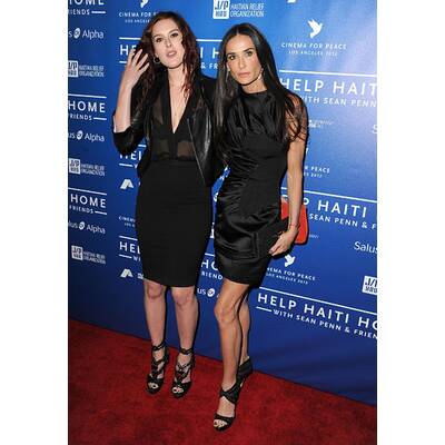 Neben Rumer wirkt Demi wie ein Skelett