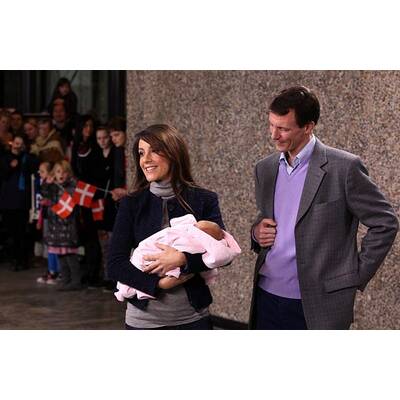 Prinzessin Marie und Prinz Joachim von Dänemark zeigen ihr Baby
