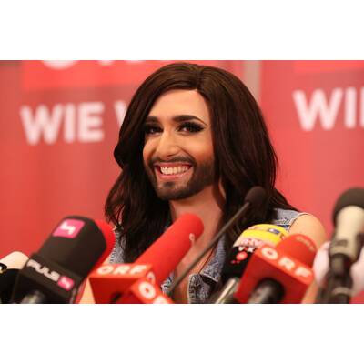 So jubelnd wurde Conchita Wurst empfangen