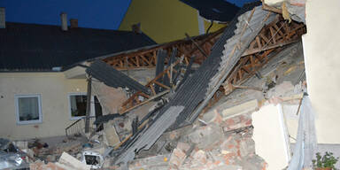 Schock in NÖ: Einfamilienhaus explodiert