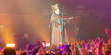 Ghost feierten eine Hardrock-Messe in Wien